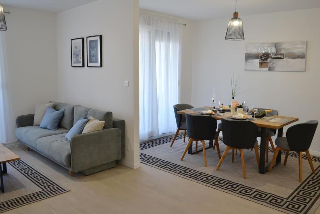 New Modern Apt Near Old Town - Private Parking Zadar Buitenkant foto