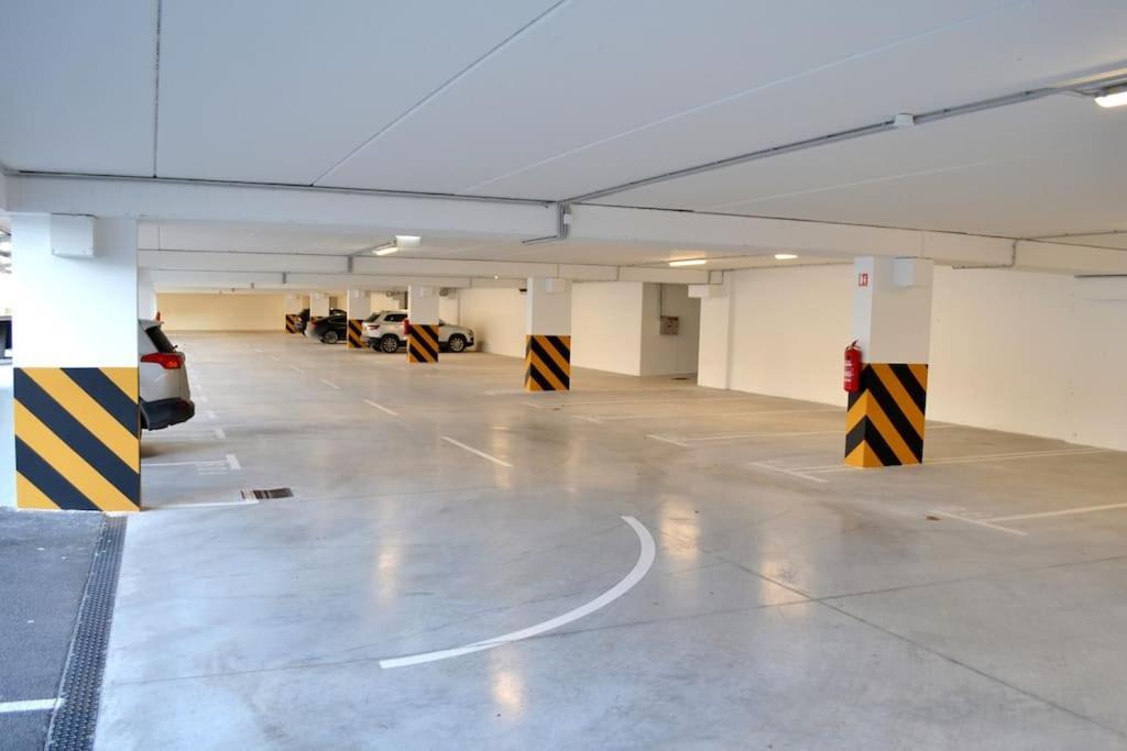 New Modern Apt Near Old Town - Private Parking Zadar Buitenkant foto