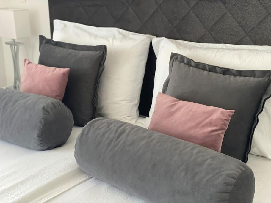 New Modern Apt Near Old Town - Private Parking Zadar Buitenkant foto