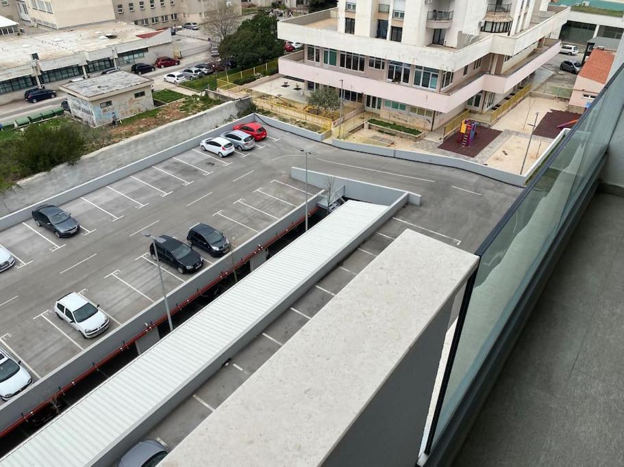 New Modern Apt Near Old Town - Private Parking Zadar Buitenkant foto